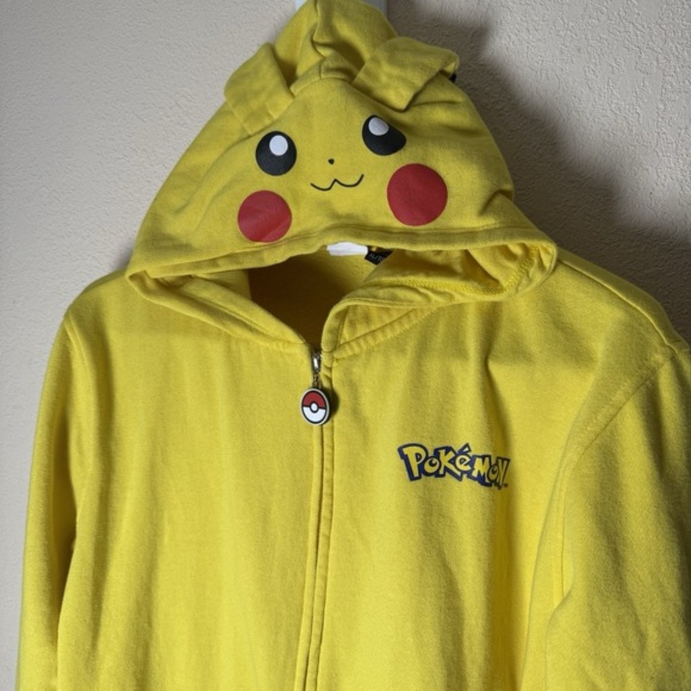 Pokémon Pikachu hoodie XL yellow zip up costume cosplay Child Xl‎